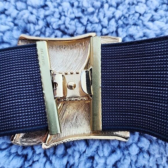 Vintage Women's Black Elastic Belt Gold Buckle 30" Unstretched - Picture 5 of 5